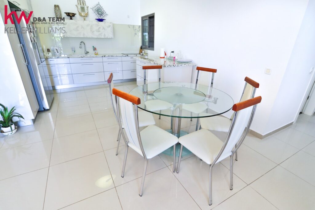 WhatsApp Image 2019-09-23 at 23.49.31 (1)