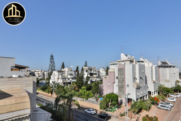 דופלקס 5 חדרים למכירה בקרית גנים מערב ראשון לציון