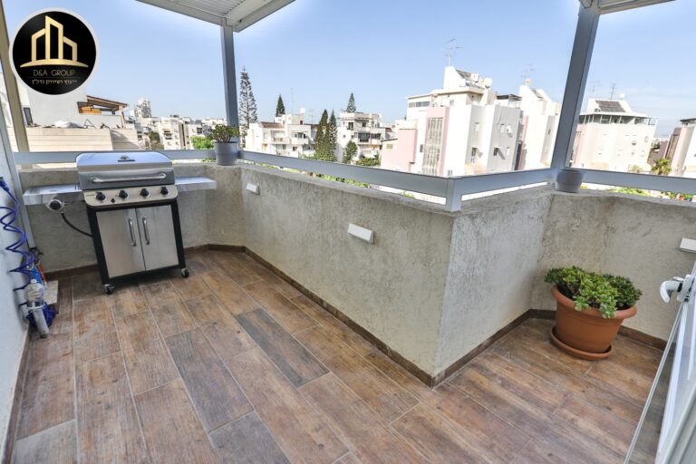 דופלקס 5 חדרים למכירה בקרית גנים מערב ראשון לציון