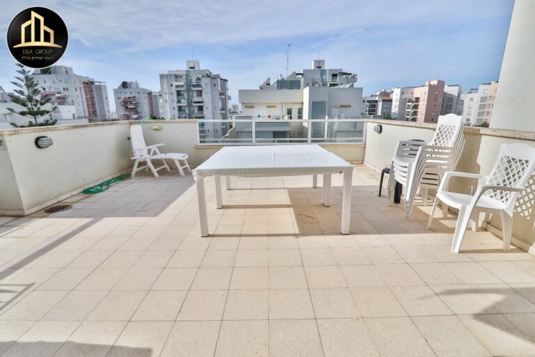 פנטהאוז למכירה בקרית גנים מערב ראשון לציון