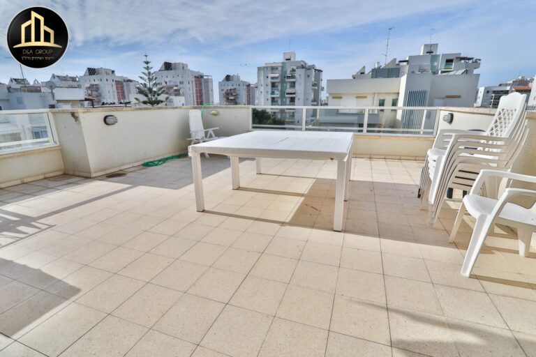 פנטהאוז למכירה בקרית גנים מערב ראשון לציון