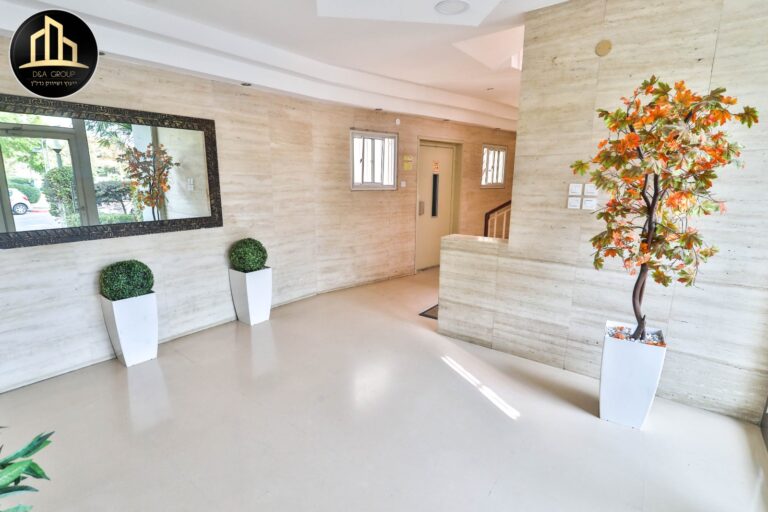 פנטהאוז למכירה בקרית גנים מערב ראשון לציון