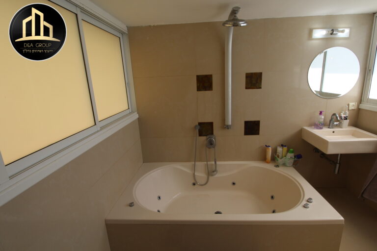 דופלקס גג למכירה בקרית גנים, מערב ראשון לציון