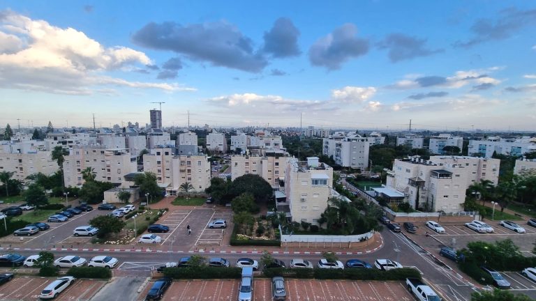 דירת 3 חדרים למכירה בראשון לציון